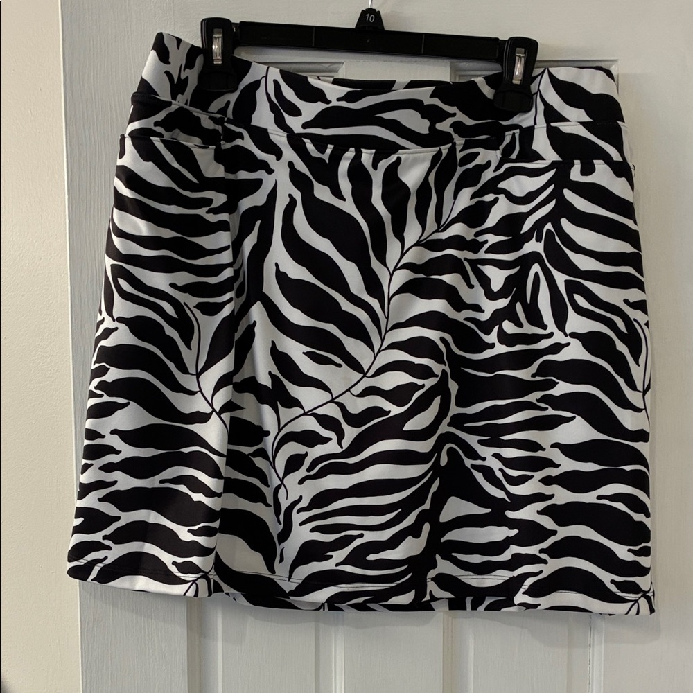 Chico's Monochrome Animal Print Skirt